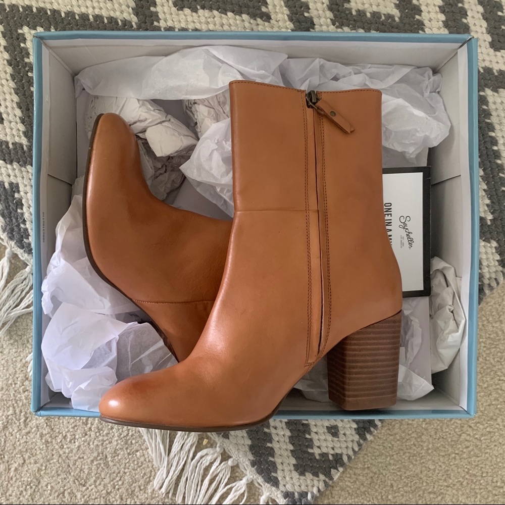 NWOT Anthropologie Seychelles Boots